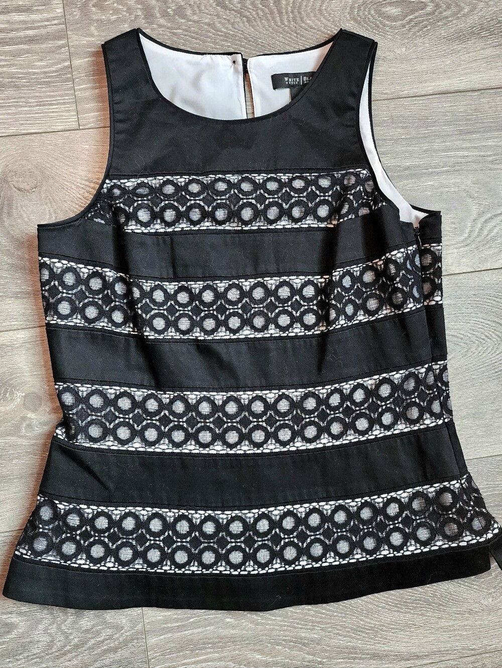 WHBM Black & White Lace Sleeveless Blouse - Women's Small Size 4